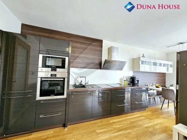 Prodej bytu 1+kk, Praha - Žižkov, Ke kapslovně, 64 m2