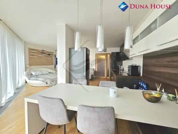 Prodej bytu 1+kk, Praha - Žižkov, Ke kapslovně, 64 m2