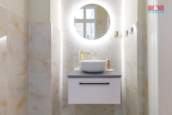 Pronájem obchodního prostoru, Plzeň - Vnitřní Město, Perlová, 50 m2