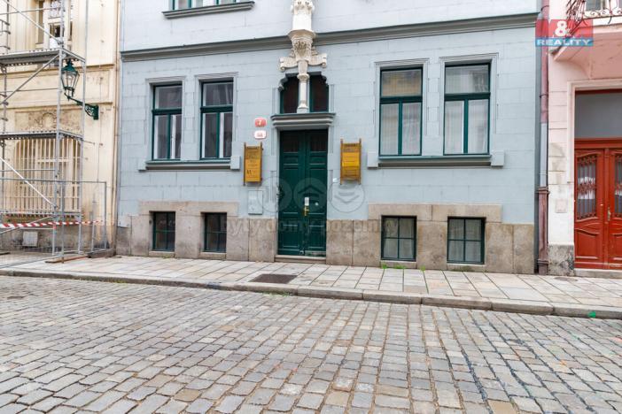 Pronájem obchodního prostoru, Plzeň - Vnitřní Město, Perlová, 50 m2