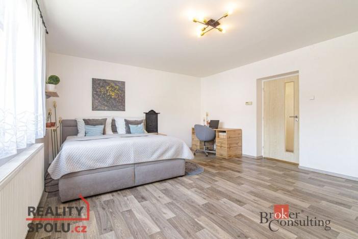 Prodej rodinného domu, Valašské Meziříčí, Vsetínská, 209 m2