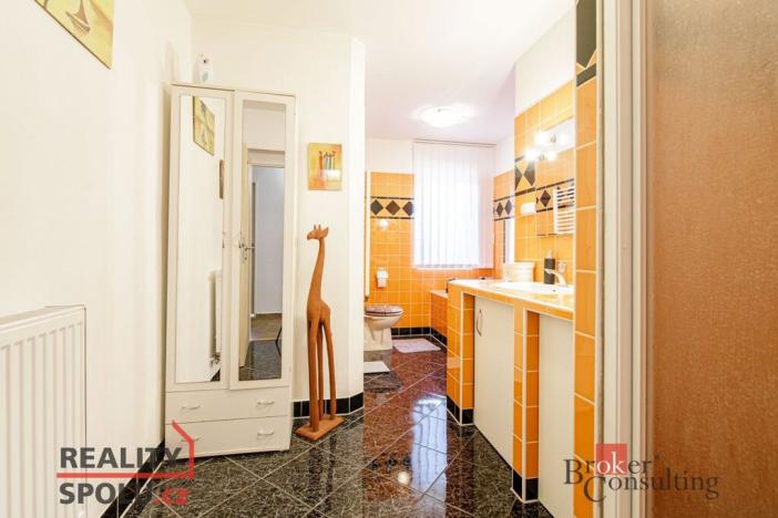 Prodej rodinného domu, Valašské Meziříčí, Vsetínská, 209 m2