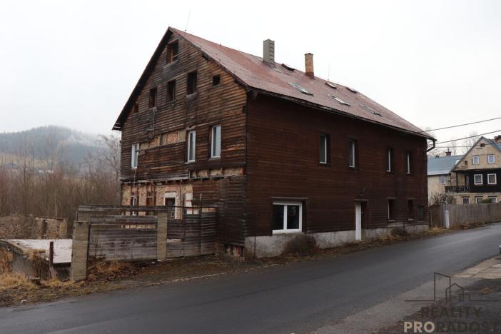 Prodej apartmánu, Vejprty, Údolní, 549 m2