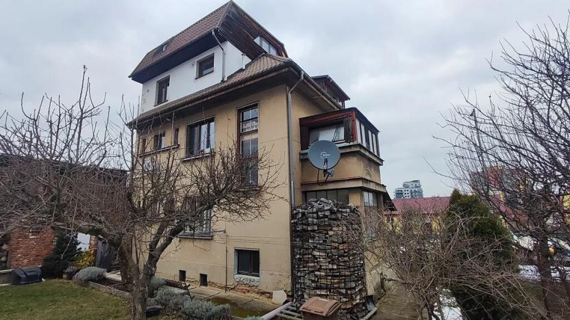 Prodej bytu 2+1, Praha - Hostivař, Hornoměcholupská, 120 m2