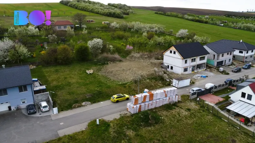 Prodej pozemku pro bydlení, Hluk, 600 m2