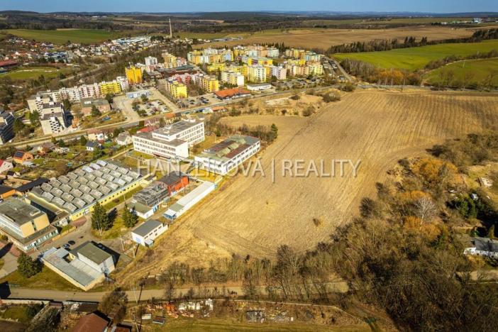 Prodej komerčního pozemku, Týn nad Vltavou, Veselská, 25243 m2