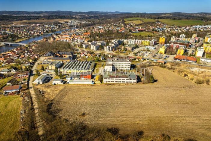 Prodej komerčního pozemku, Týn nad Vltavou, Veselská, 25243 m2