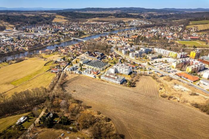 Prodej komerčního pozemku, Týn nad Vltavou, Veselská, 25243 m2