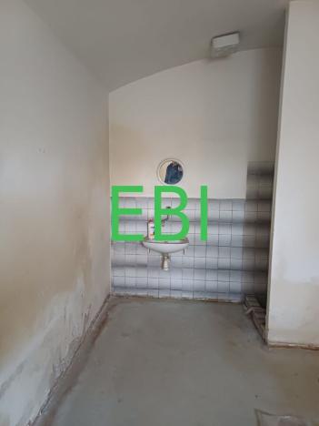 Pronájem skladu, Straškov-Vodochody, 10261 m2