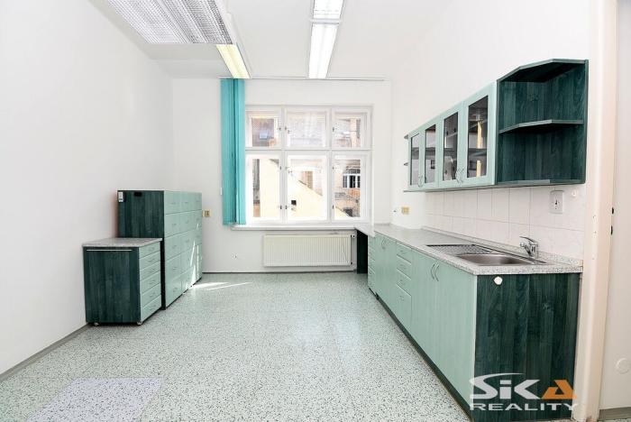 Pronájem komerční nemovitosti, Louny, Sladovnická, 98 m2