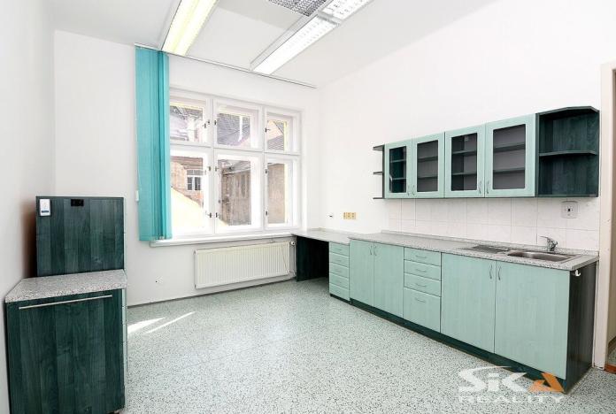 Pronájem komerční nemovitosti, Louny, Sladovnická, 98 m2