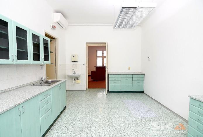 Pronájem komerční nemovitosti, Louny, Sladovnická, 98 m2