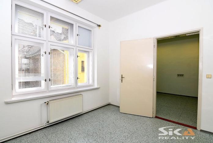 Pronájem komerční nemovitosti, Louny, Sladovnická, 98 m2