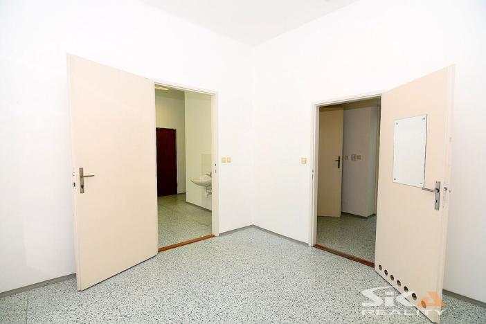 Pronájem komerční nemovitosti, Louny, Sladovnická, 98 m2