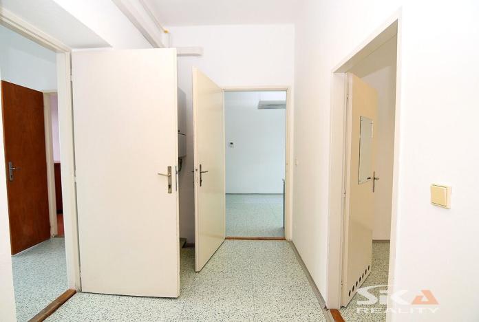 Pronájem komerční nemovitosti, Louny, Sladovnická, 98 m2