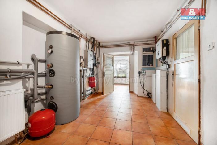 Prodej rodinného domu, Karle, 215 m2