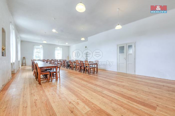 Prodej obchodního prostoru, Nalžovice, 290 m2