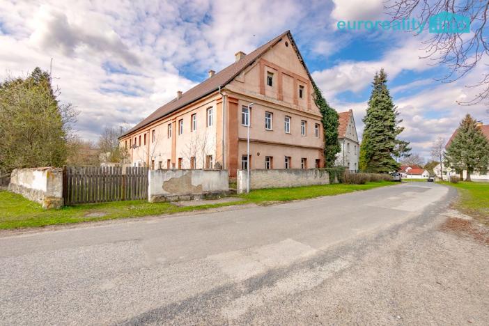 Prodej zemědělského objektu, Jestřebí - Pavlovice, 365 m2