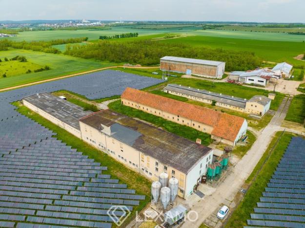 Prodej zemědělského objektu, Krhovice, 4280 m2