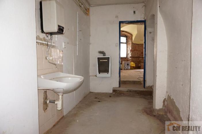 Pronájem obchodního prostoru, Prostějov, nám. Edmunda Husserla, 56 m2