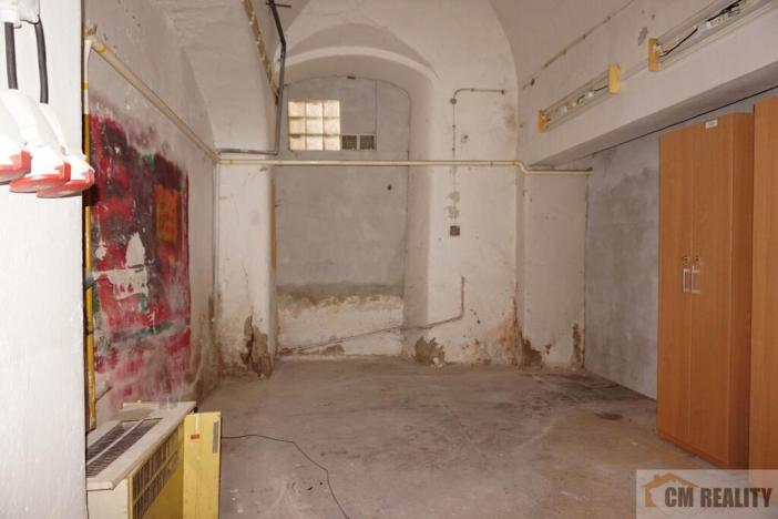 Pronájem obchodního prostoru, Prostějov, nám. Edmunda Husserla, 56 m2