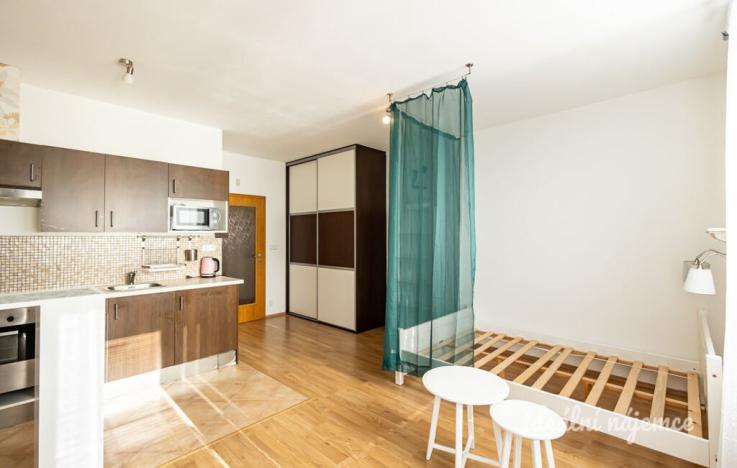 Pronájem bytu 1+kk, Praha - Letňany, Miroslava Hajna, 35 m2