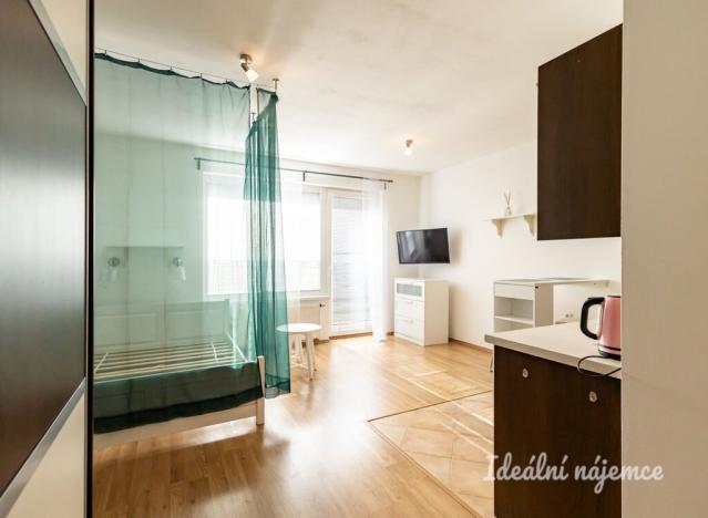 Pronájem bytu 1+kk, Praha - Letňany, Miroslava Hajna, 35 m2