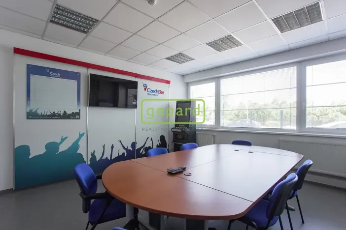 Pronájem kanceláře, Praha - Stodůlky, Tlumačovská, 194 m2