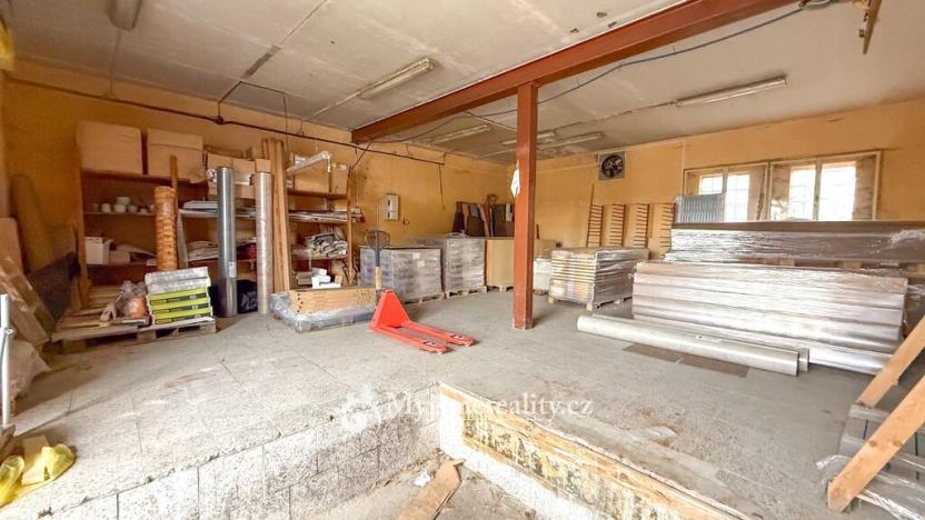 Prodej obchodního prostoru, Jihlava - Hruškové Dvory, 796 m2