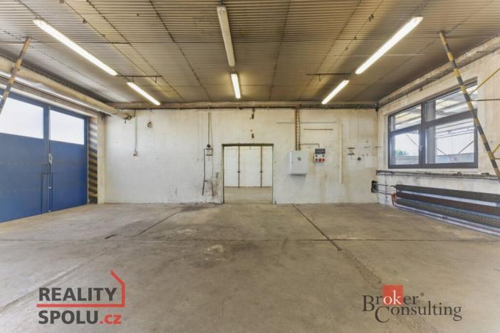 Pronájem výrobních prostor, Hradec Králové - Slezské Předměstí, Výrobní, 1059 m2