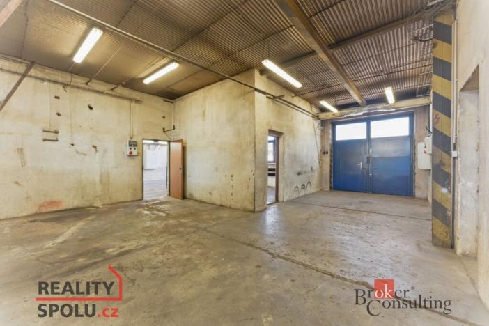 Pronájem výrobních prostor, Hradec Králové - Slezské Předměstí, Výrobní, 1059 m2