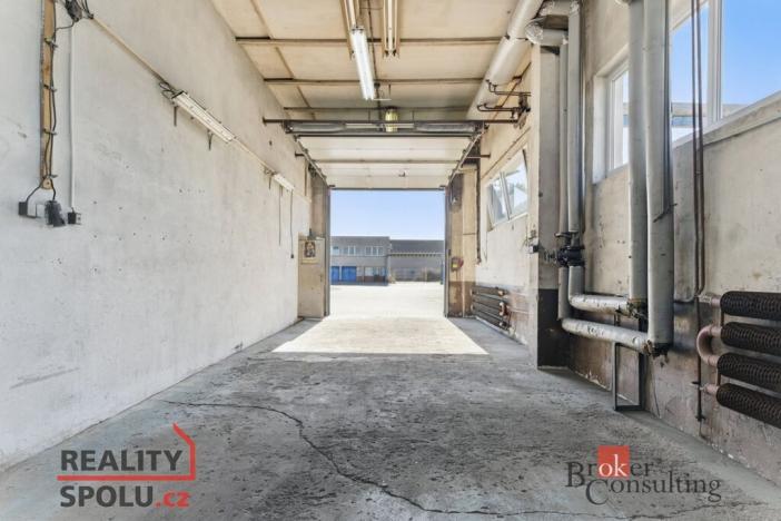 Pronájem výrobních prostor, Hradec Králové - Slezské Předměstí, Výrobní, 1059 m2