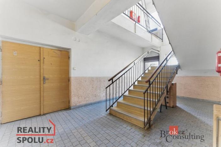 Pronájem výrobních prostor, Hradec Králové - Slezské Předměstí, Výrobní, 1059 m2