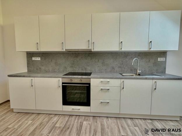 Pronájem kanceláře, Rajhrad, Stará pošta, 14 m2