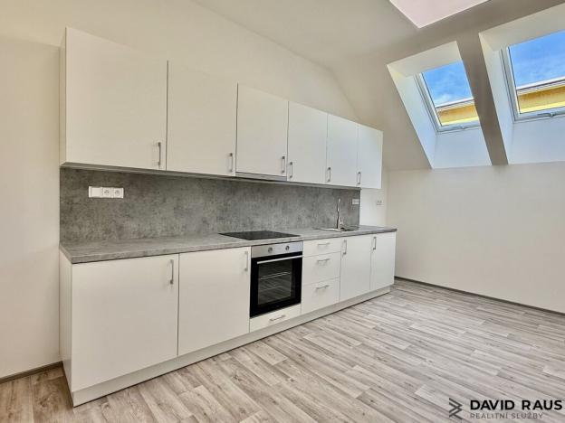 Pronájem kanceláře, Rajhrad, Stará pošta, 14 m2