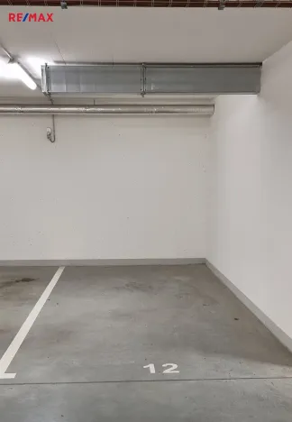 Prodej garážového stání, Brno, 13 m2