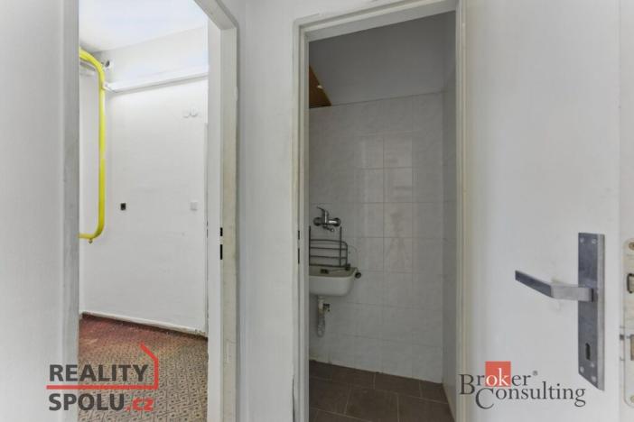 Prodej obchodního prostoru, Žďár nad Sázavou - Žďár nad Sázavou 6, Nádražní, 129 m2