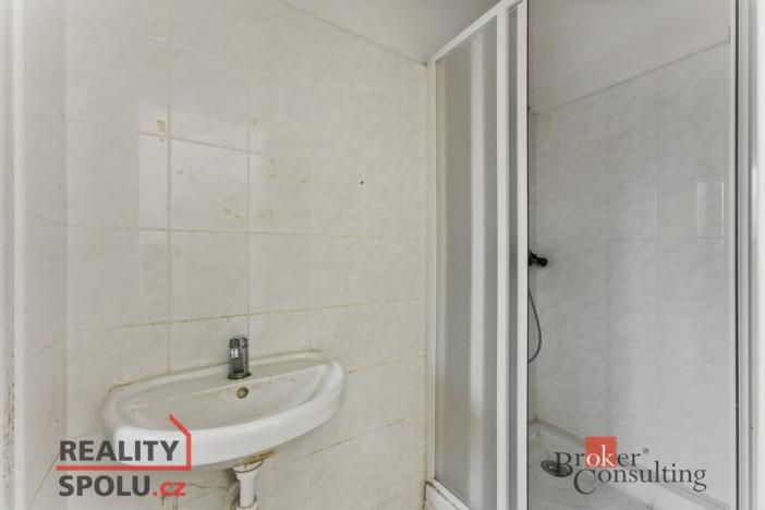 Prodej obchodního prostoru, Žďár nad Sázavou - Žďár nad Sázavou 6, Nádražní, 129 m2