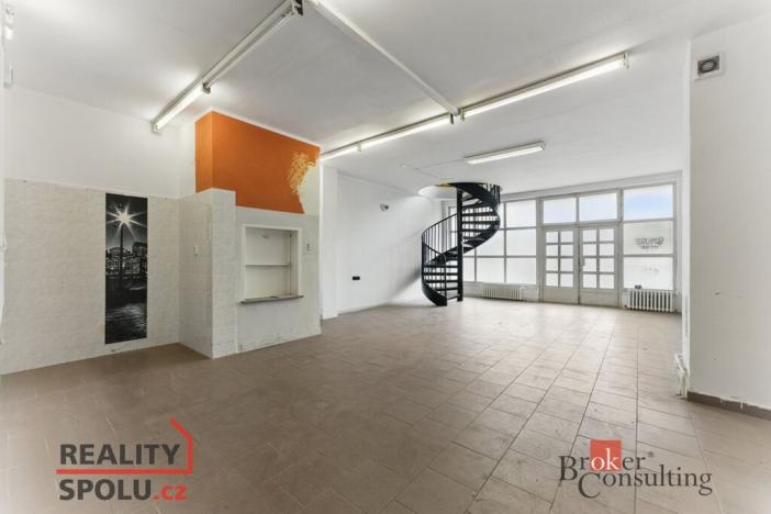 Prodej obchodního prostoru, Žďár nad Sázavou - Žďár nad Sázavou 6, Nádražní, 129 m2