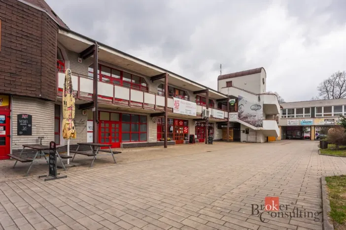 Prodej obchodního prostoru, Žďár nad Sázavou - Žďár nad Sázavou 6, Nádražní, 129 m2