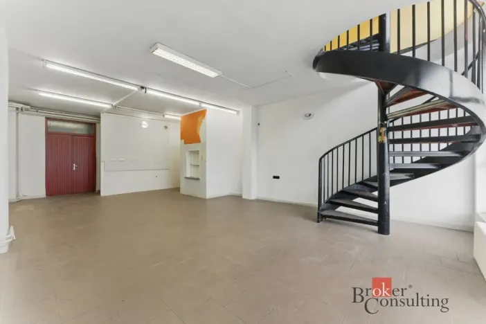 Prodej obchodního prostoru, Žďár nad Sázavou - Žďár nad Sázavou 6, Nádražní, 129 m2