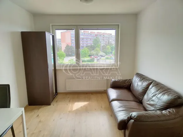 Pronájem bytu 1+kk, Praha - Stodůlky, Holýšovská, 28 m2