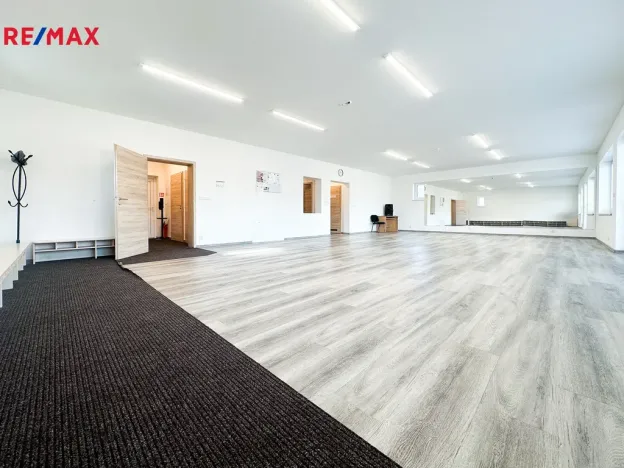 Prodej kanceláře, Štěchovice, Krátká, 300 m2
