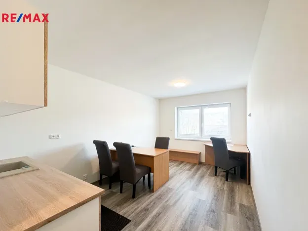 Prodej kanceláře, Štěchovice, Krátká, 300 m2