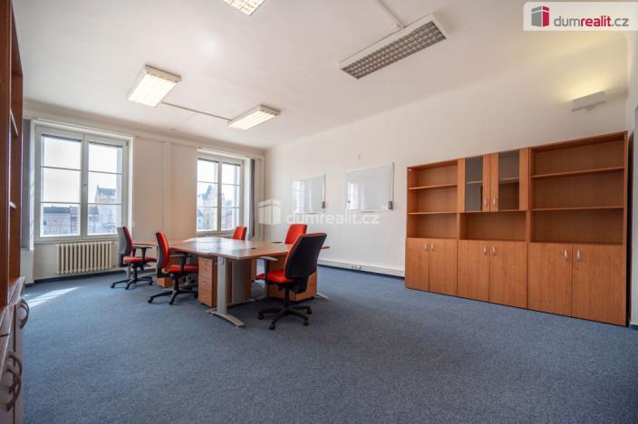 Pronájem kanceláře, České Budějovice - České Budějovice 1, nám. Přemysla Otakara II., 143 m2