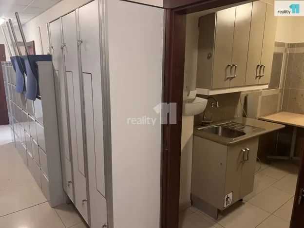 Pronájem obchodního prostoru, Karlovy Vary - Dvory, Chebská, 146 m2