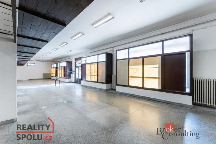 Prodej obchodního prostoru, Pardubice - Zelené Předměstí, Jilemnického, 780 m2