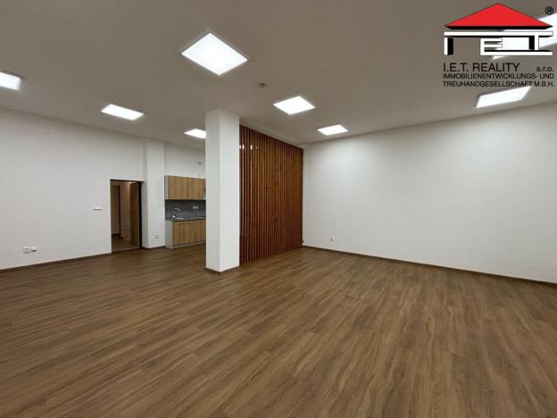 Pronájem kanceláře, Sedliště, 402 m2
