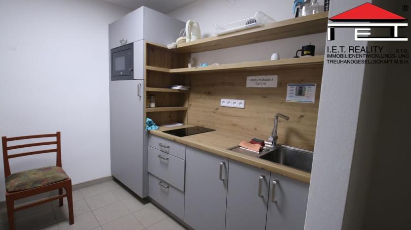 Pronájem skladu, Sedliště, 719 m2