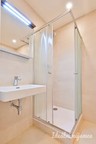 Pronájem bytu 2+1, Brno - Štýřice, Bakalovo nábřeží, 55 m2